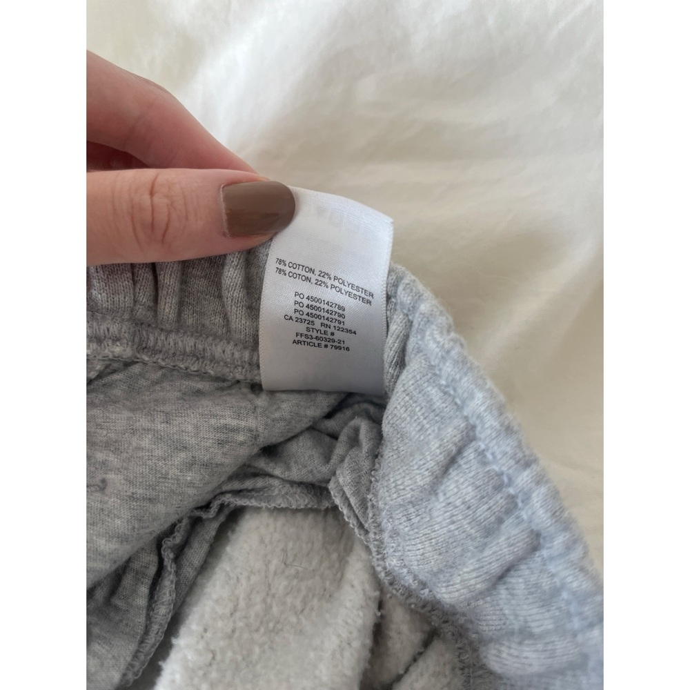 Aritzia TNA CozyAF fleece light grey joggers - Picture 5 of 11